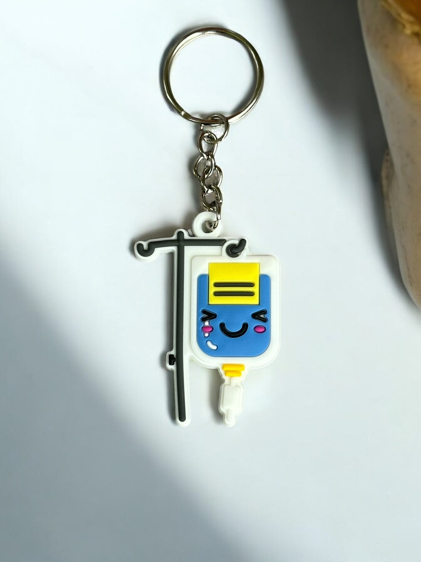 CUTE IV POLE KEYCHAIN