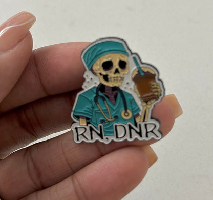 RN DNR ENAMEL PIN