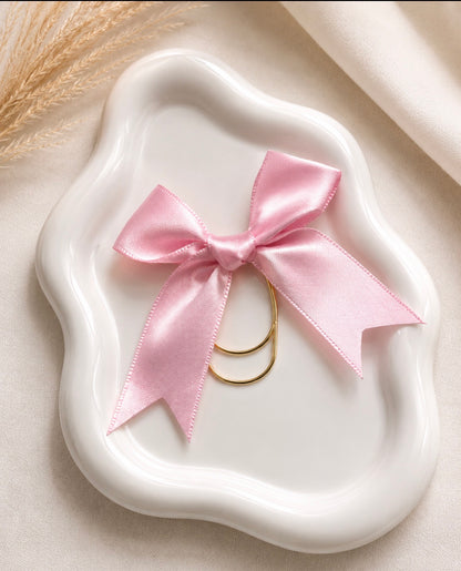 LUXE SATIN BOW PAPER CLIP
